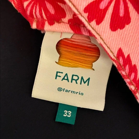 FARM RIO Floral Red Women's Shorts size 33 with detachable belt! Side Pockets - Picture 2 of 7